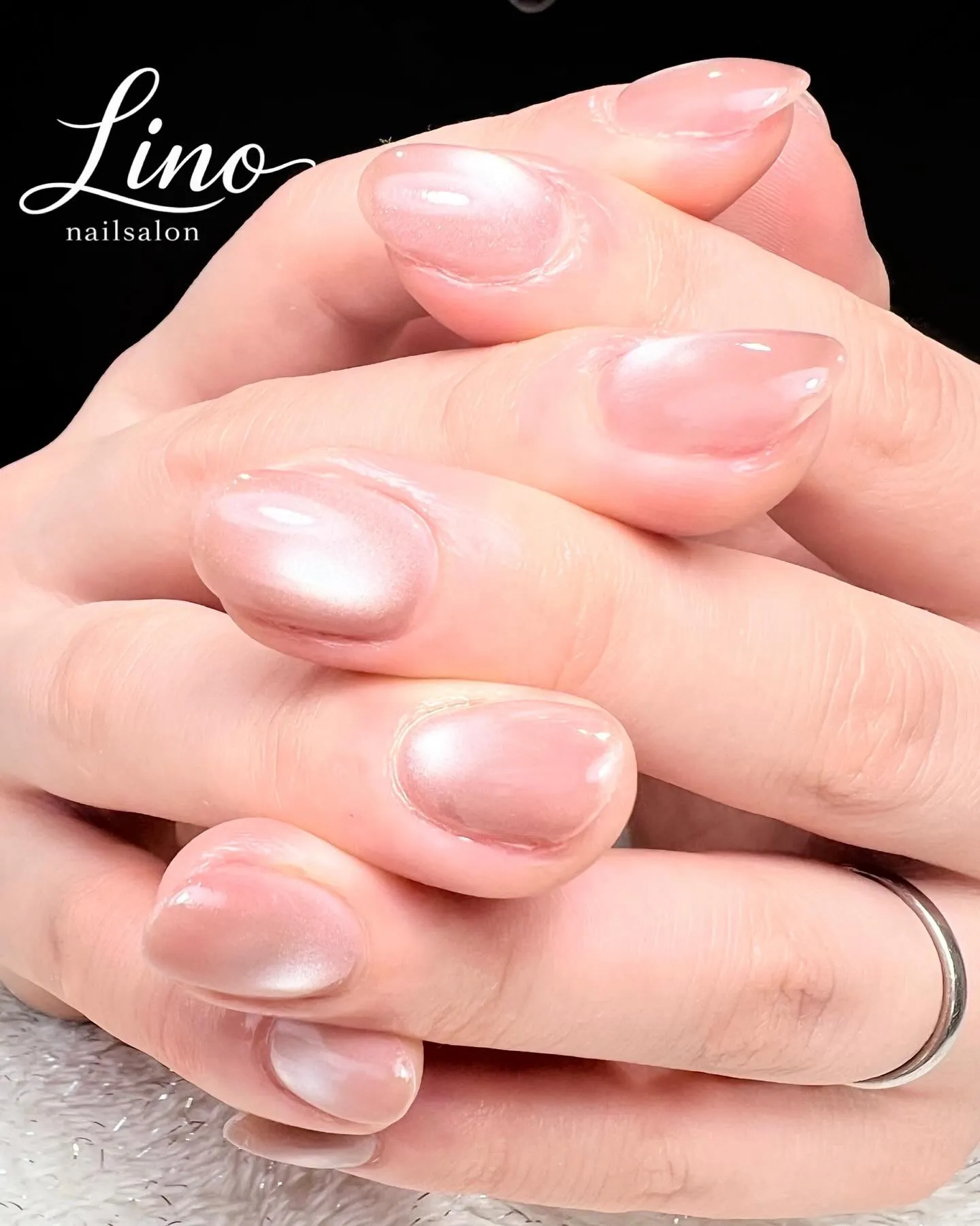 ⁡大人女子に人気！うるうるマグネットネイル🫧